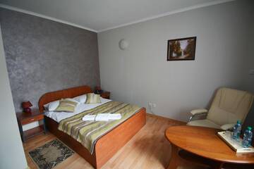 Фото номера Двухместный номер с 1 кроватью Отель Hotel Awis г. Кутно 5