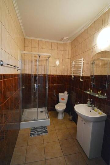 Фото номера Стандартный одноместный номер с душем Отель Hotel Awis г. Кутно 8