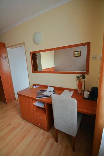 Фото номера Двухместный номер с 1 кроватью Отель Hotel Awis г. Кутно 3